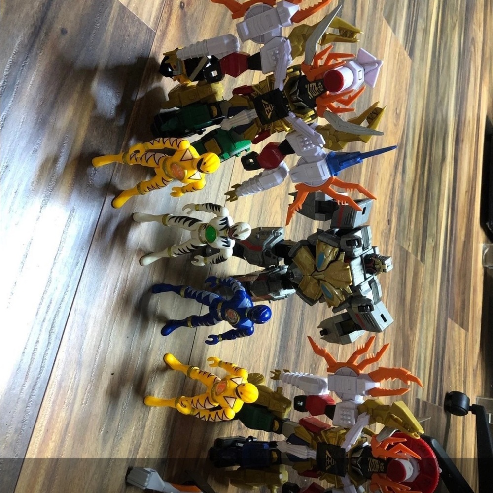 Power Rangers Action Figures Bundle - Picture 4 of 5
